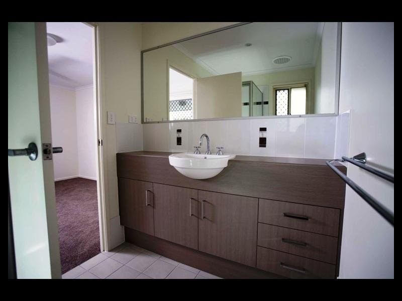 31 Elsie Road, Kallangur QLD 4503
