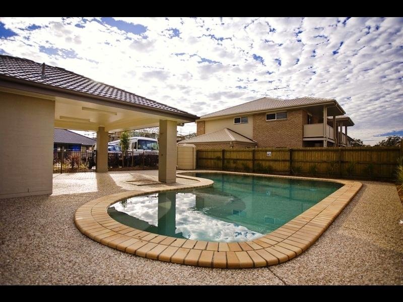 31 Elsie Road, Kallangur QLD 4503