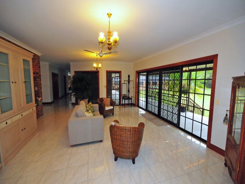 1286 Mount Gravatt – Capalaba Rd, Burbank QLD 4156