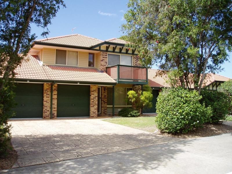 23 Tristan Court, Benowa QLD 4217