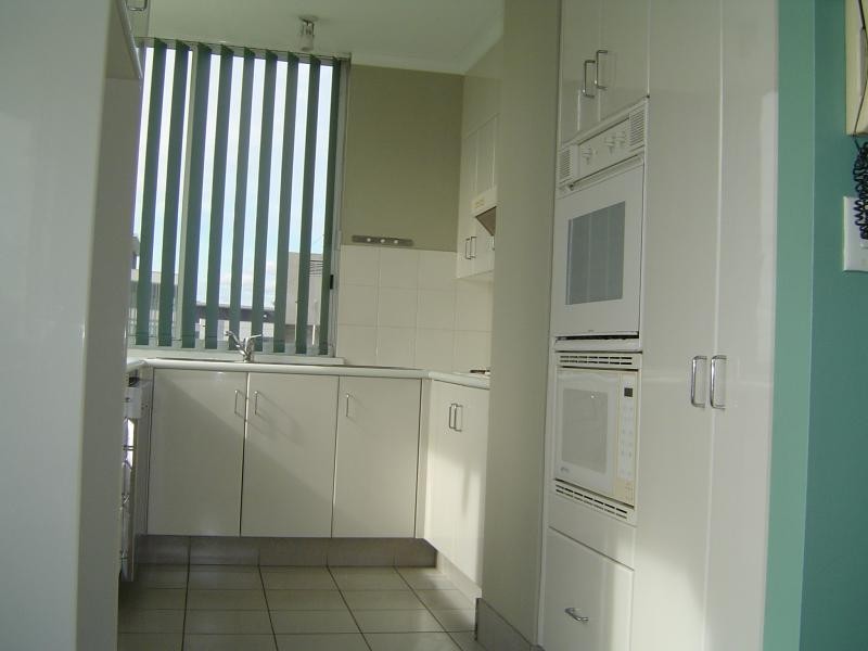 57 Lambert Street, Kangaroo Point QLD 4169