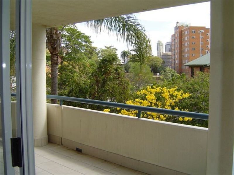 57 Lambert Street, Kangaroo Point QLD 4169