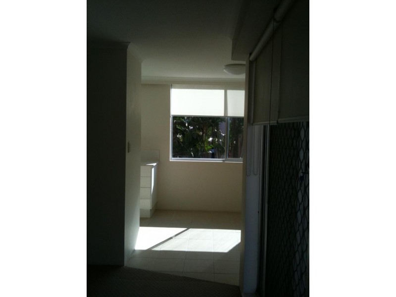 28 BEACH PDE, Surfers Paradise QLD 4217
