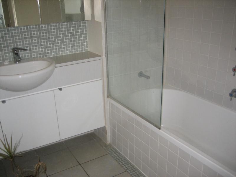 192/43 Love Street, Bulimba QLD 4171