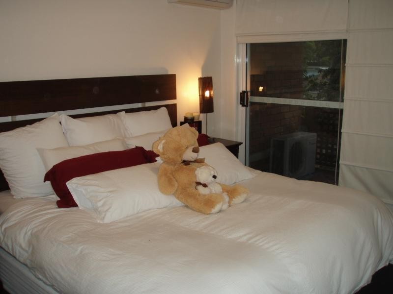 2/33-67 Edmund Rice Dr, Southport QLD 4215