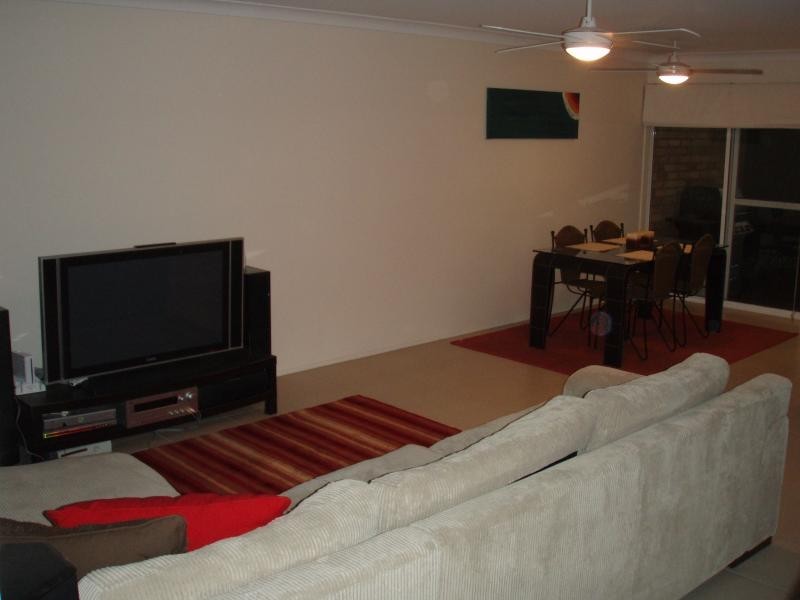 2/33-67 Edmund Rice Dr, Southport QLD 4215