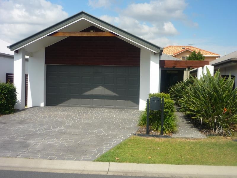 6 The Promenade, Hendra QLD 4011