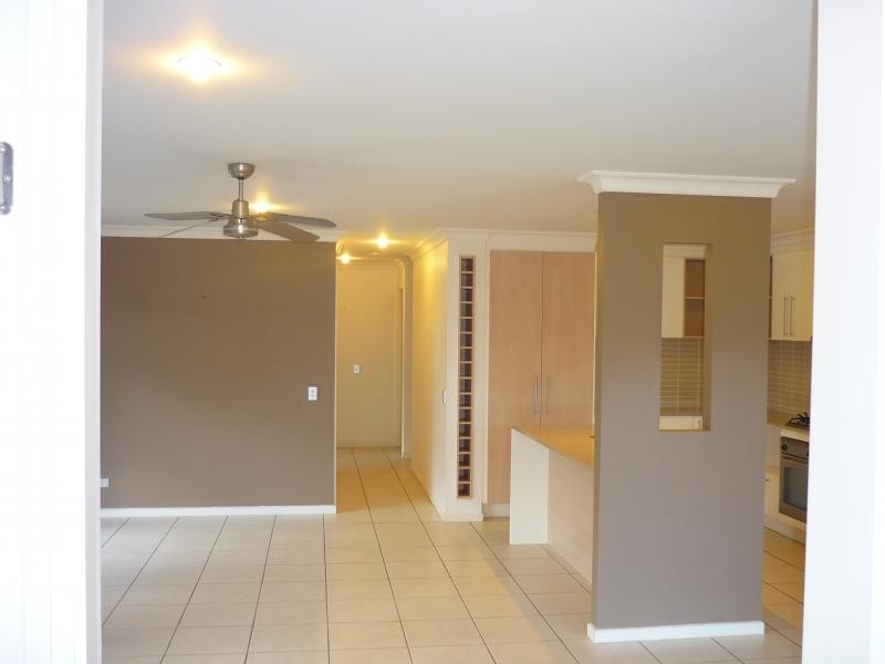 6 The Promenade, Hendra QLD 4011