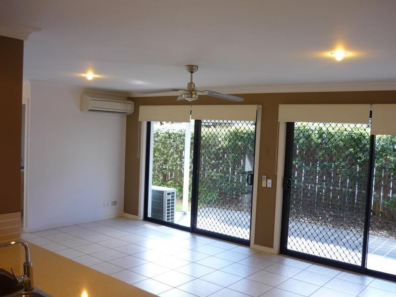 6 The Promenade, Hendra QLD 4011