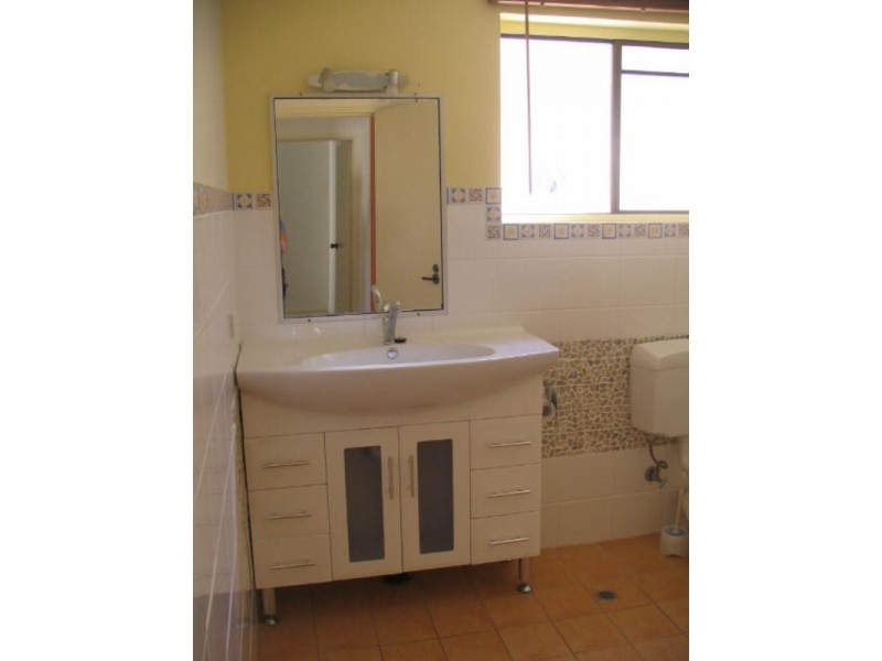 H/111 Markeri Street, Mermaid Waters QLD 4218