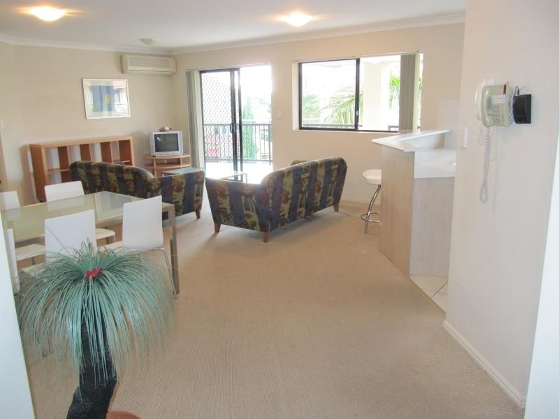 110/16 Markeri Street, Mermaid Beach QLD 4218