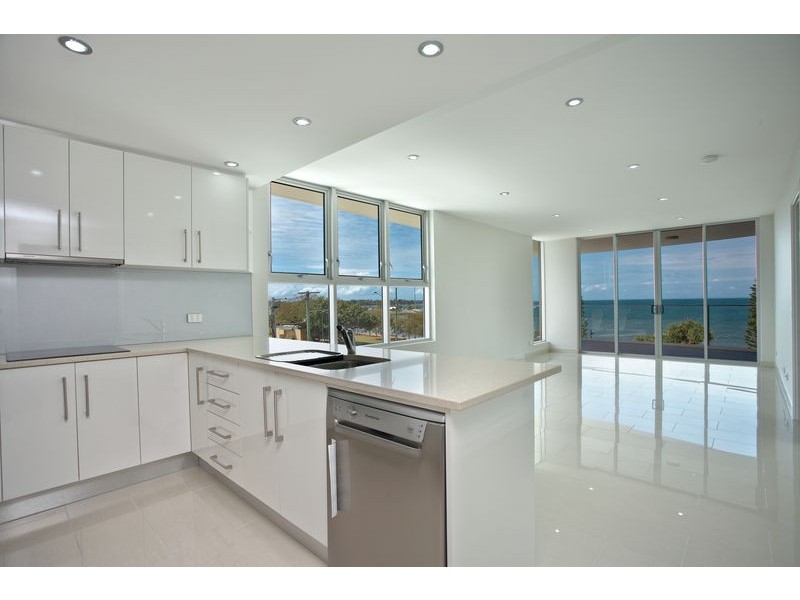 27/1 Angus Esplanade, Clontarf QLD 4019