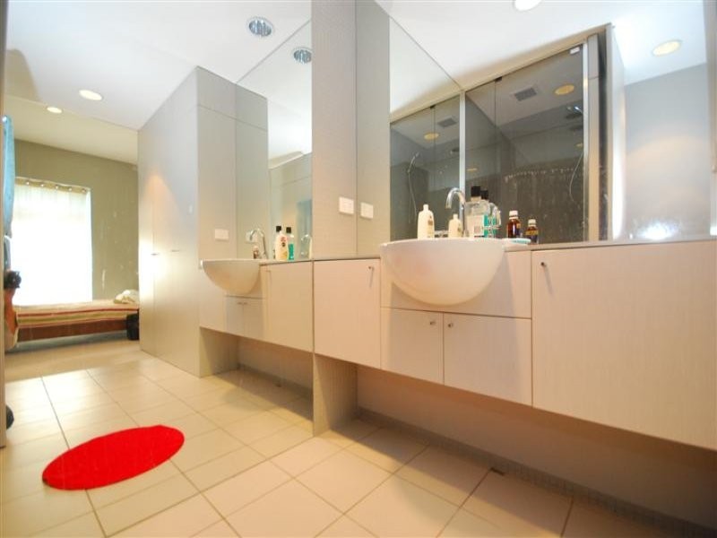 38 Skyring Terrace, Teneriffe QLD 4005