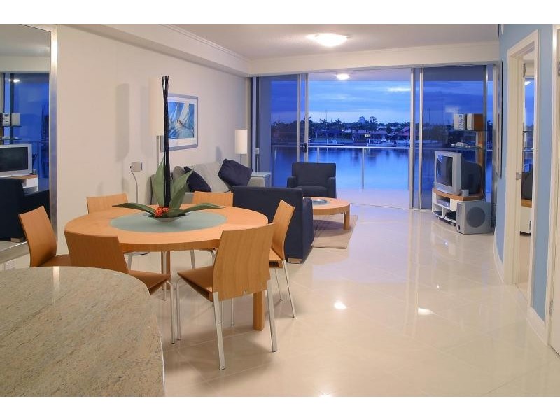 13 Nicklin Way, Minyama QLD 4575