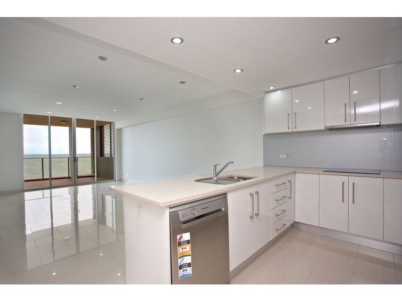 38/1Angu Cnr Angus & Hornibrook Esplanade, Clontarf QLD 4019