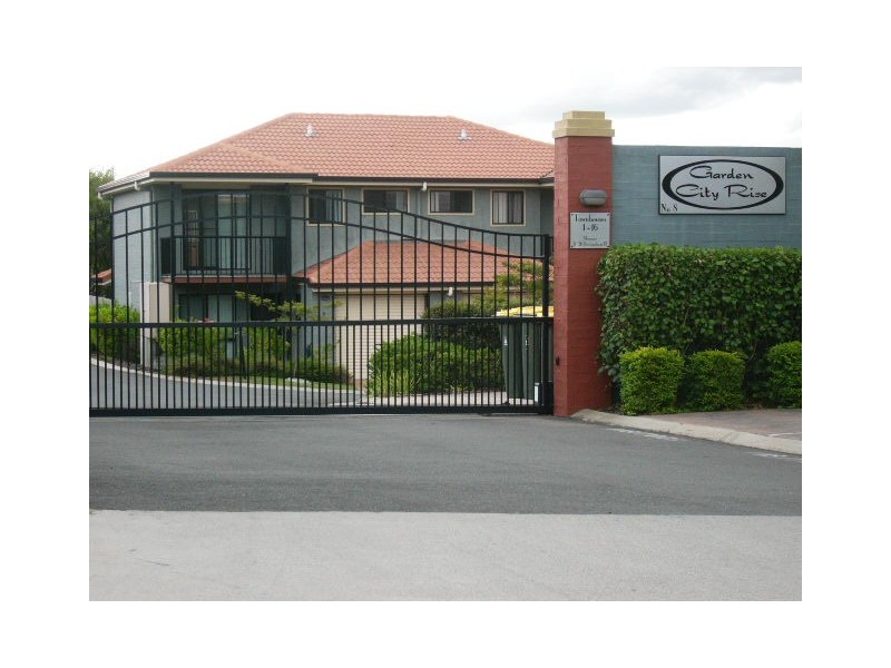 26 Buckingham Place, Eight Mile Plains QLD 4113