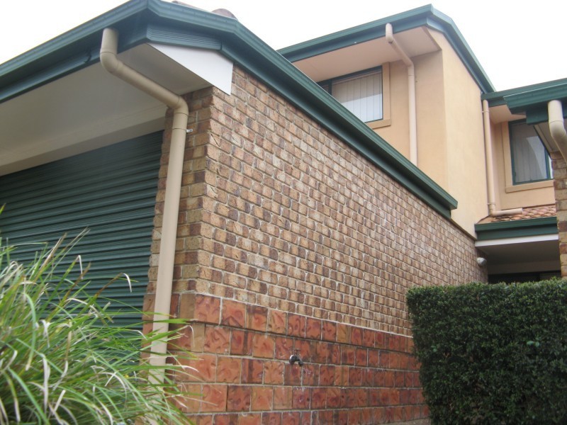 1 Highridge Road, Springfield QLD 4300