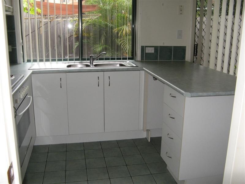 1 Highridge Road, Springfield QLD 4300