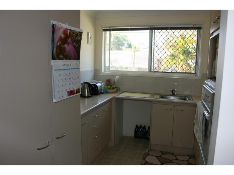 33-67 Edmund Rice Dr, Southport QLD 4215