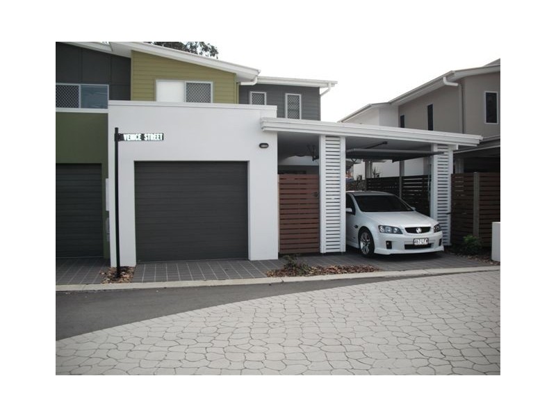 110 Tours Way, Burleigh Waters QLD 4220