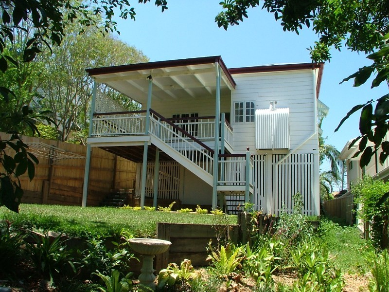 35 Chapman Street, Chapel Hill QLD 4069