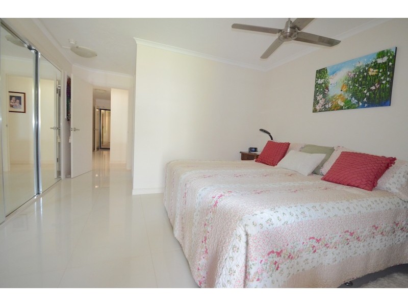 Coolangatta QLD 4225