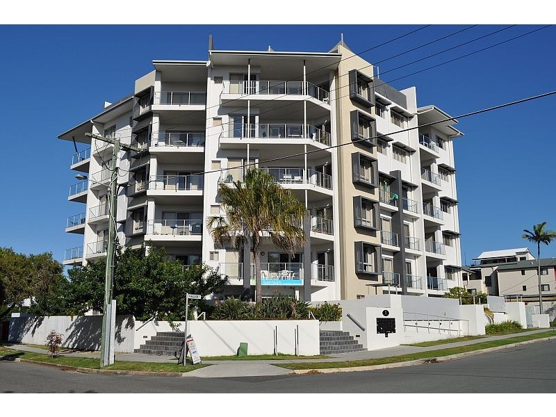 15/1 McNaughton Street, Redcliffe QLD 4020