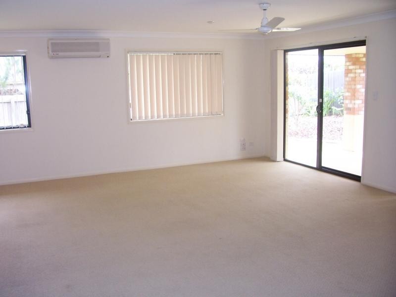 1/44 McLaren Rd, Nerang QLD 4211