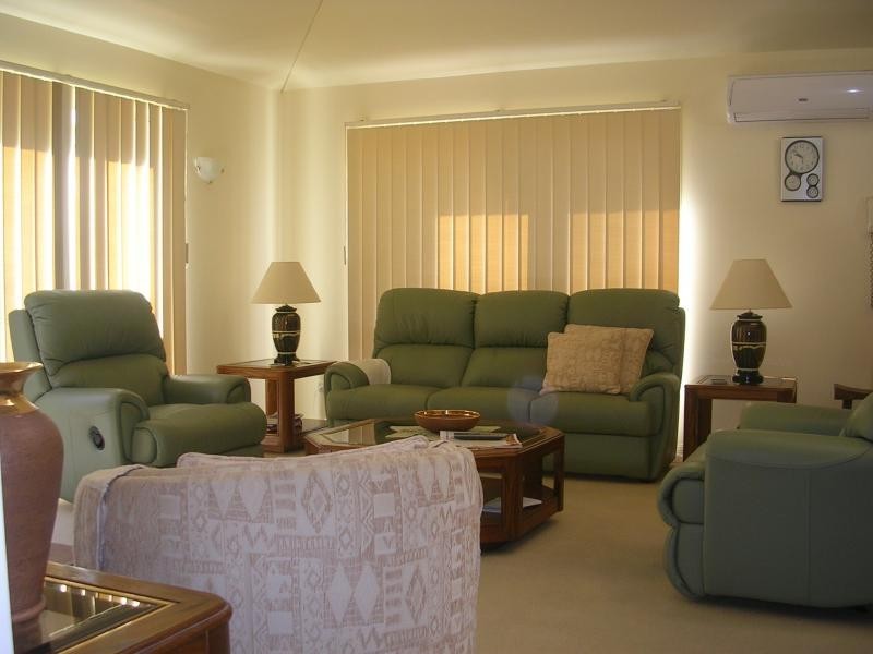 34 Albicore Street, Mermaid Waters QLD 4218