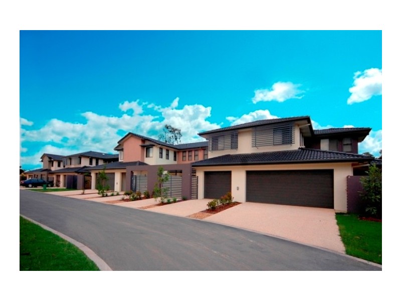 C2/2 Catalina Way, Upper Coomera QLD 4209