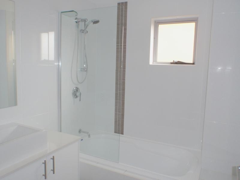 83 Marine Parade, Redcliffe QLD 4020