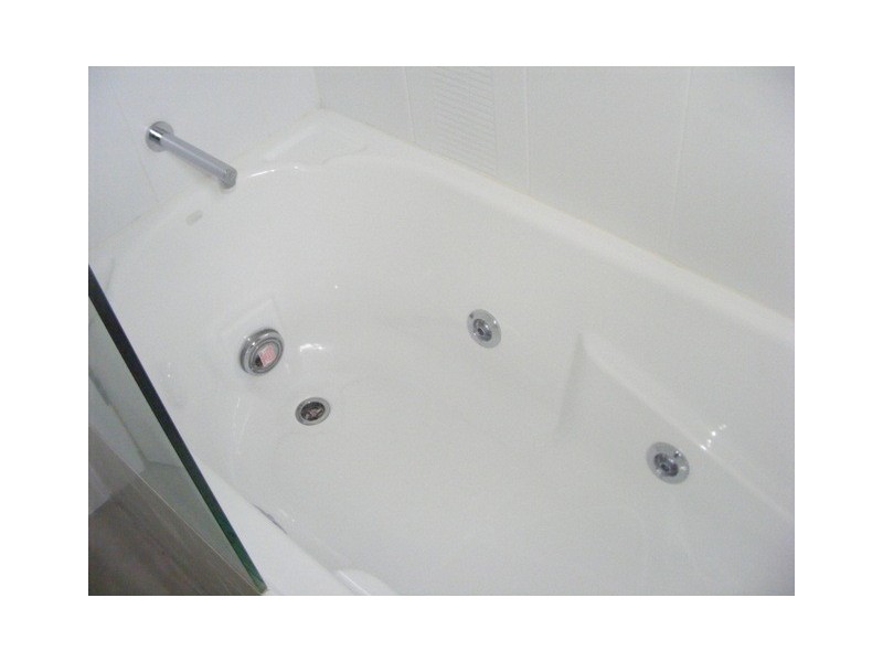 1/2 Louis Street, Redcliffe QLD 4020