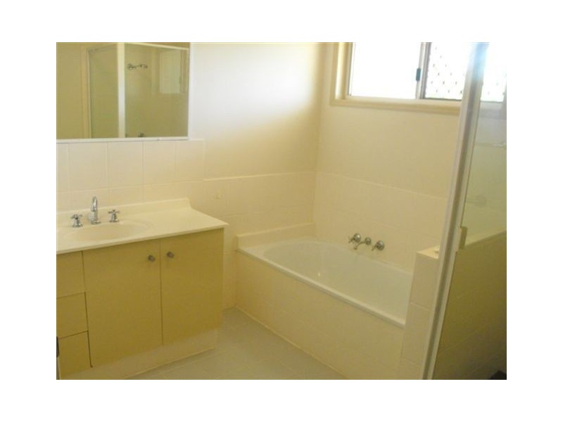 96/33-67 Edmund Rice Dr, Southport QLD 4215