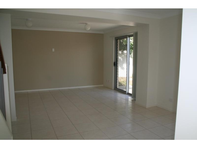 130 Jutland Street, Oxley QLD 4075