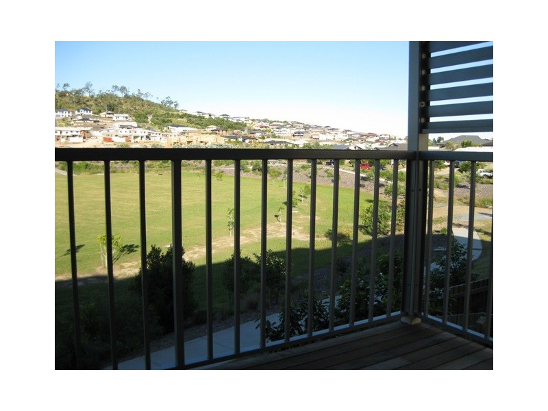 30 Carmarthen Circuit, Pacific Pines QLD 4211