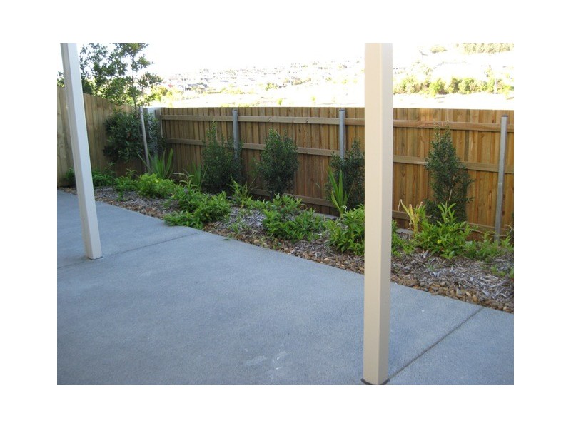 30 Carmarthen Circuit, Pacific Pines QLD 4211