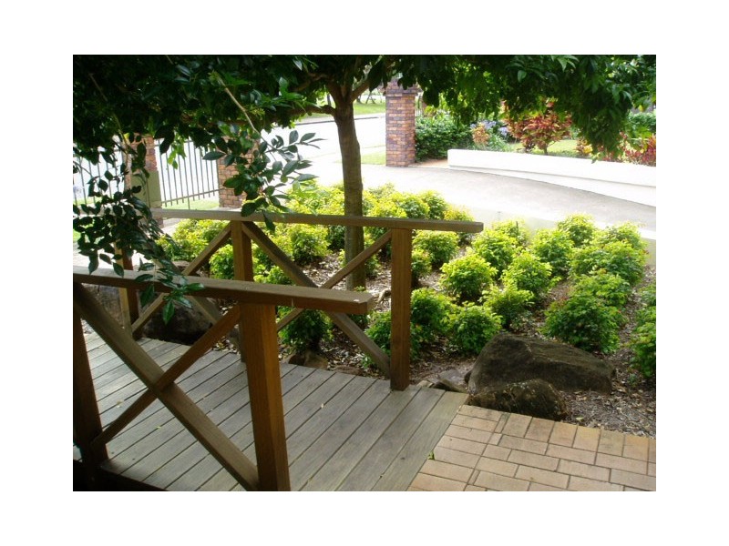 Paradise Waters QLD 4217