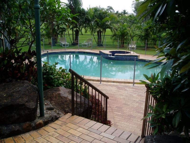 Paradise Waters QLD 4217