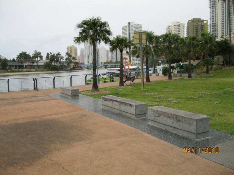 8/47 Penisular Dr, Surfers Paradise QLD 4217