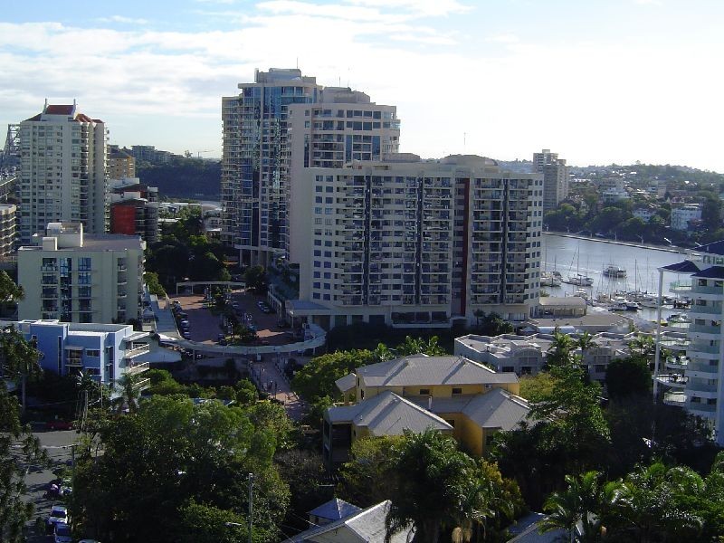 57 Lambert Street, Kangaroo Point QLD 4169