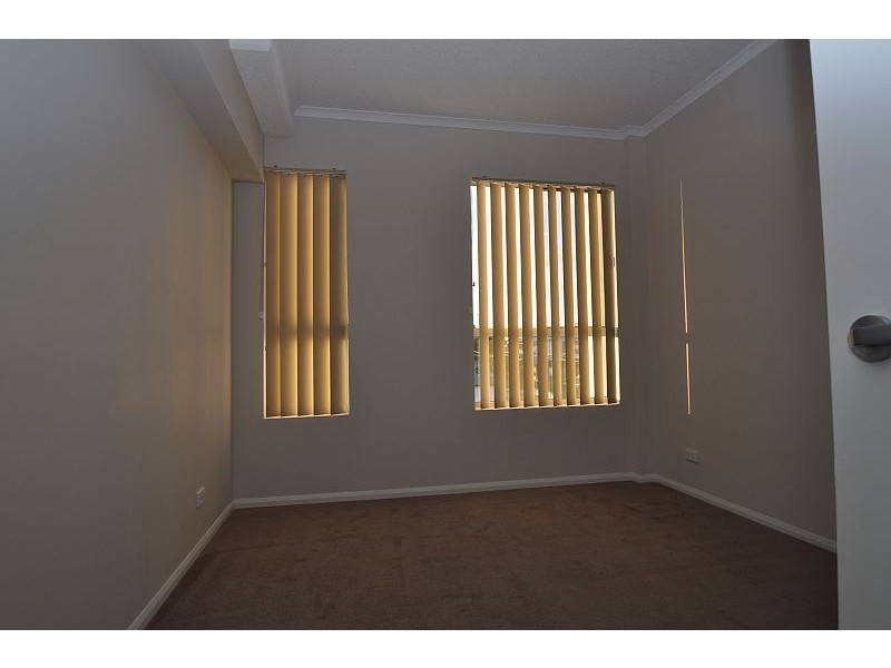 23/1 McNaughton Street, Redcliffe QLD 4020