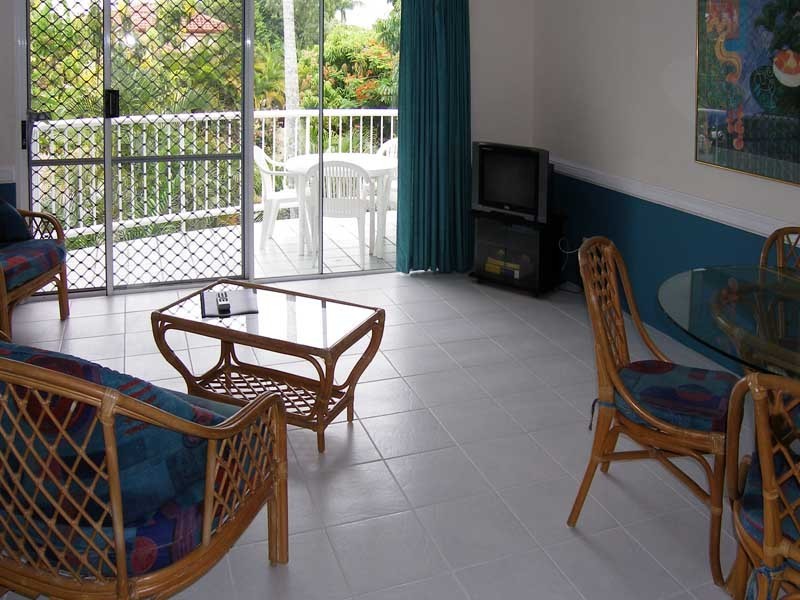 2/1 – 19 Poinciana Street, Holloways Beach QLD 4878