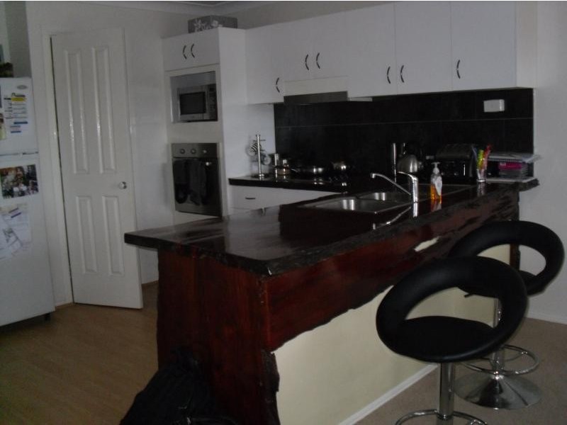 04/4 Koala Town Rd, Upper Coomera QLD 4209