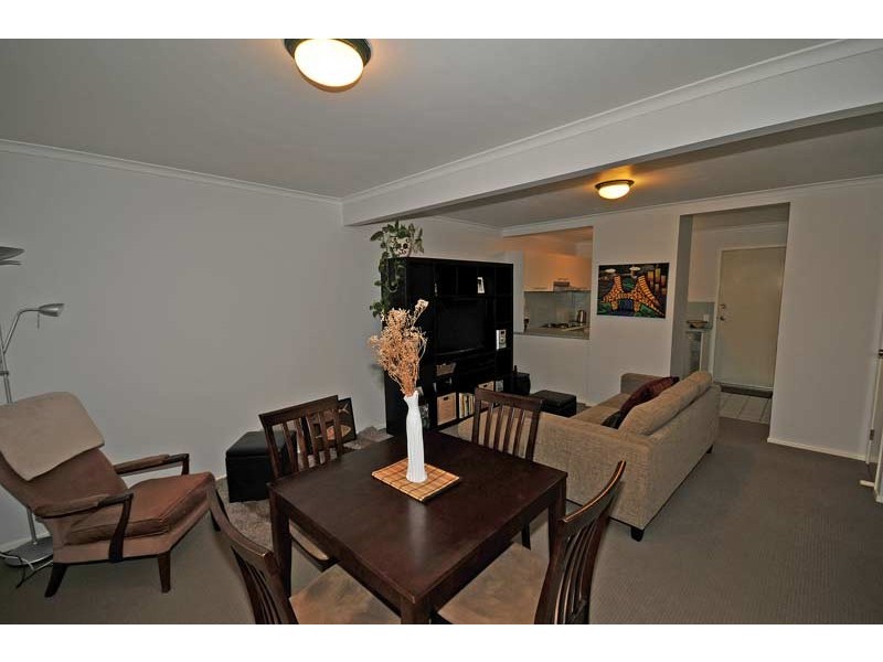 30/116 Meadowlands Road, Carina QLD 4152