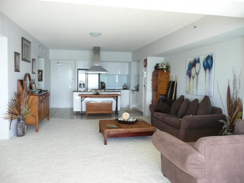 100/326 MARINE PARADE, Labrador QLD 4215