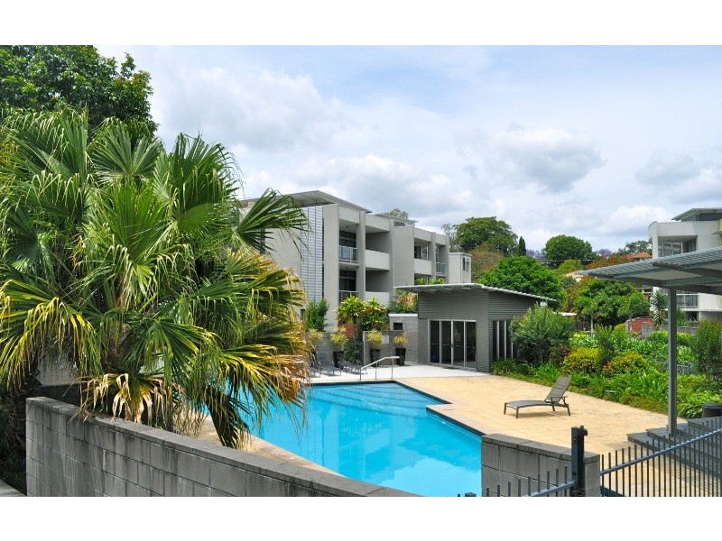 8/2 Campbell St, Toowong QLD 4066