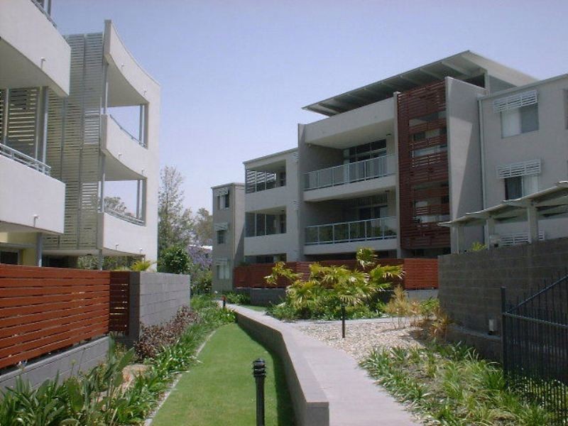 8/2 Campbell St, Toowong QLD 4066