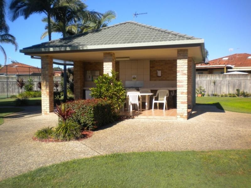 8/284 Oxley Drive, Coombabah QLD 4216