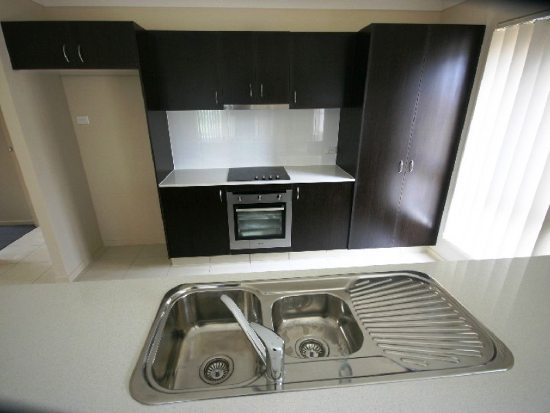 83/19 Santa Barbara Road, Hope Island QLD 4212