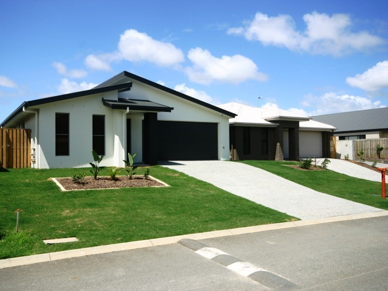 82/19 Santa Barbara Road, Hope Island QLD 4212